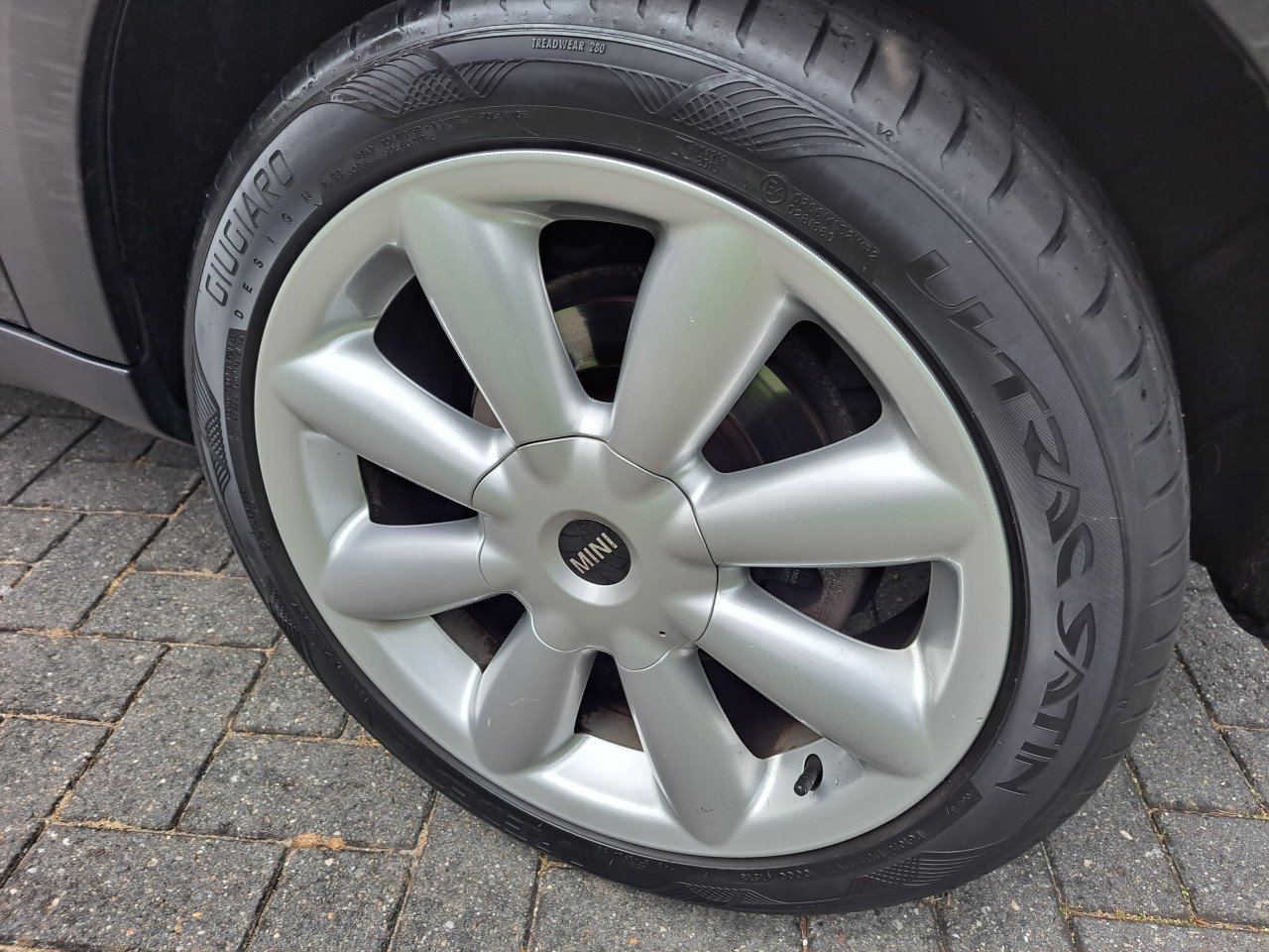 Te koop Mini Countryman van bouwjaar 2010   (€. 7.000,-- ZO MEENEEMPRIJS)
