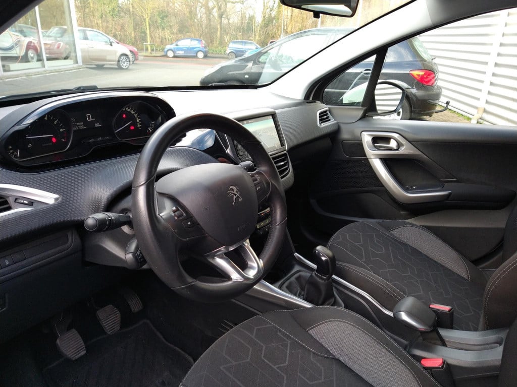 Peugeot 2008 suv 1.2 active clima/nav/park/trekhaak
