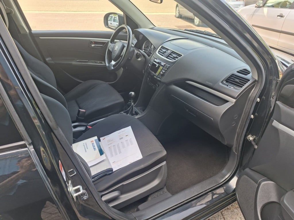 Suzuki Swift 1.2 exclusive easss