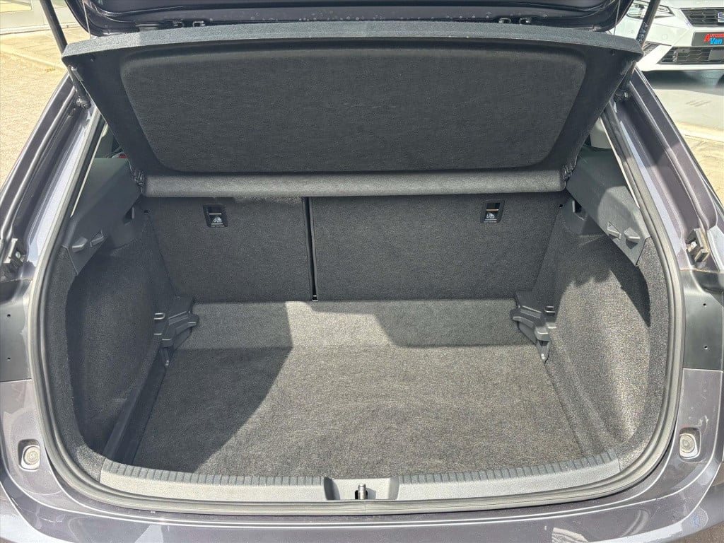 Volkswagen Taigo 1.0 tsi 95pk life| led| adapt cruise |carplay|lm velg| rij