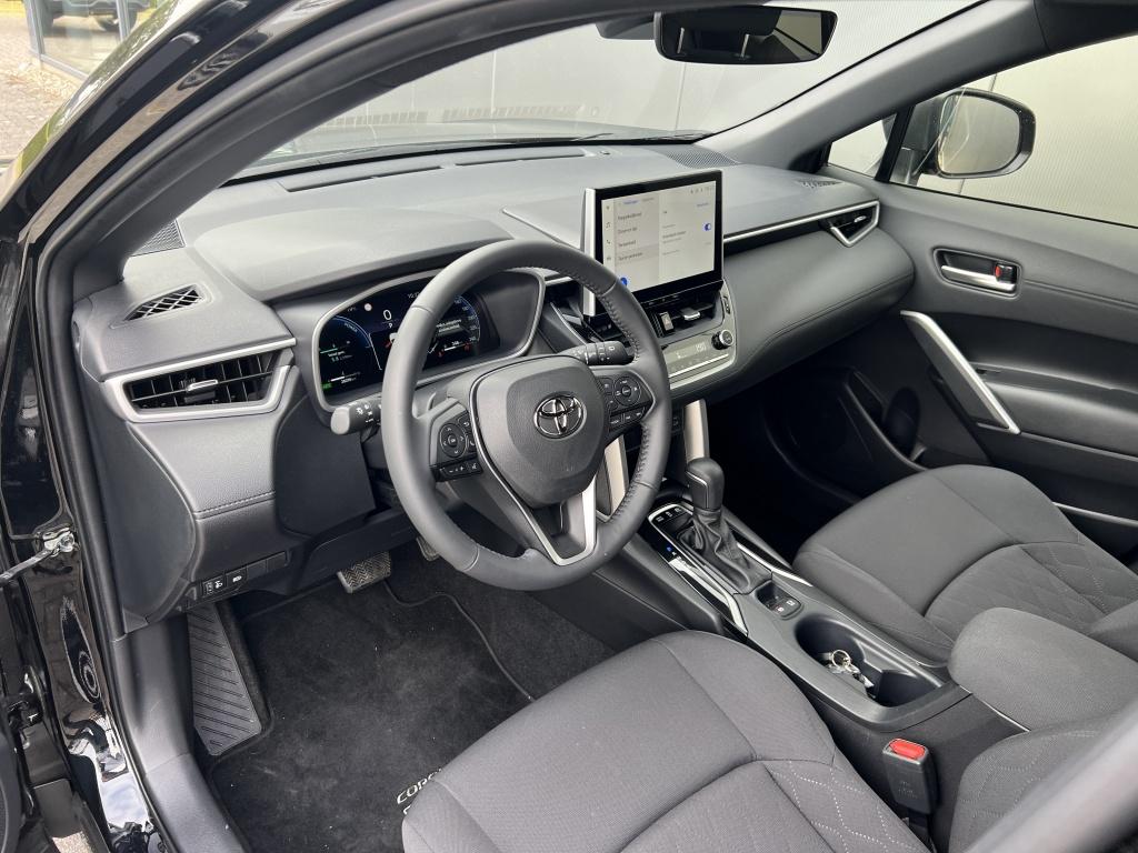 Toyota Corolla Cross hybrid 140 style