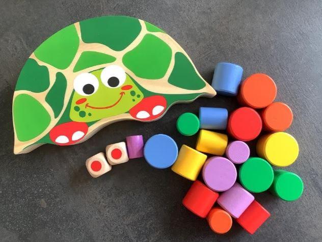 Houten evenwichtspel schildpad