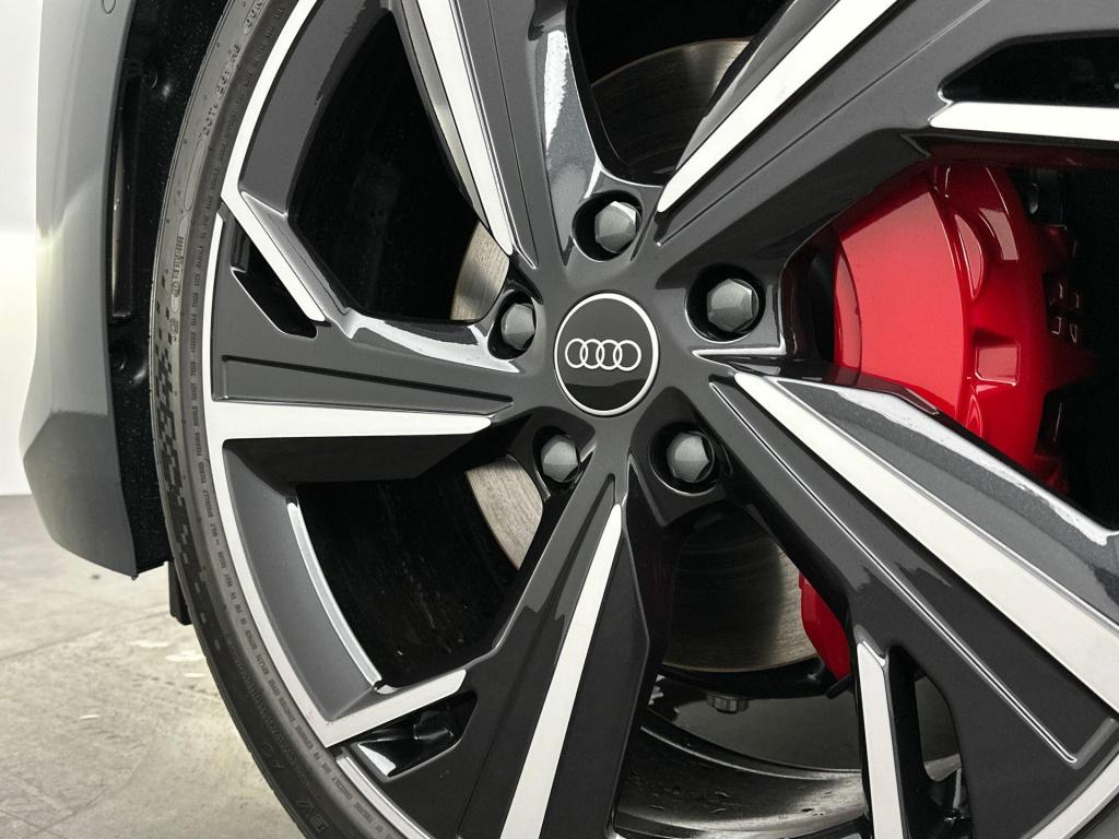 Audi A6 Avant E-tron s edition e-tron 100kwh 270 kw / 367 pk avant elek