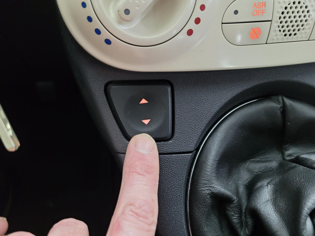 Fiat 500 C 0,9 lounge | cabrio | parkeersensor | half-leder | airco | deale