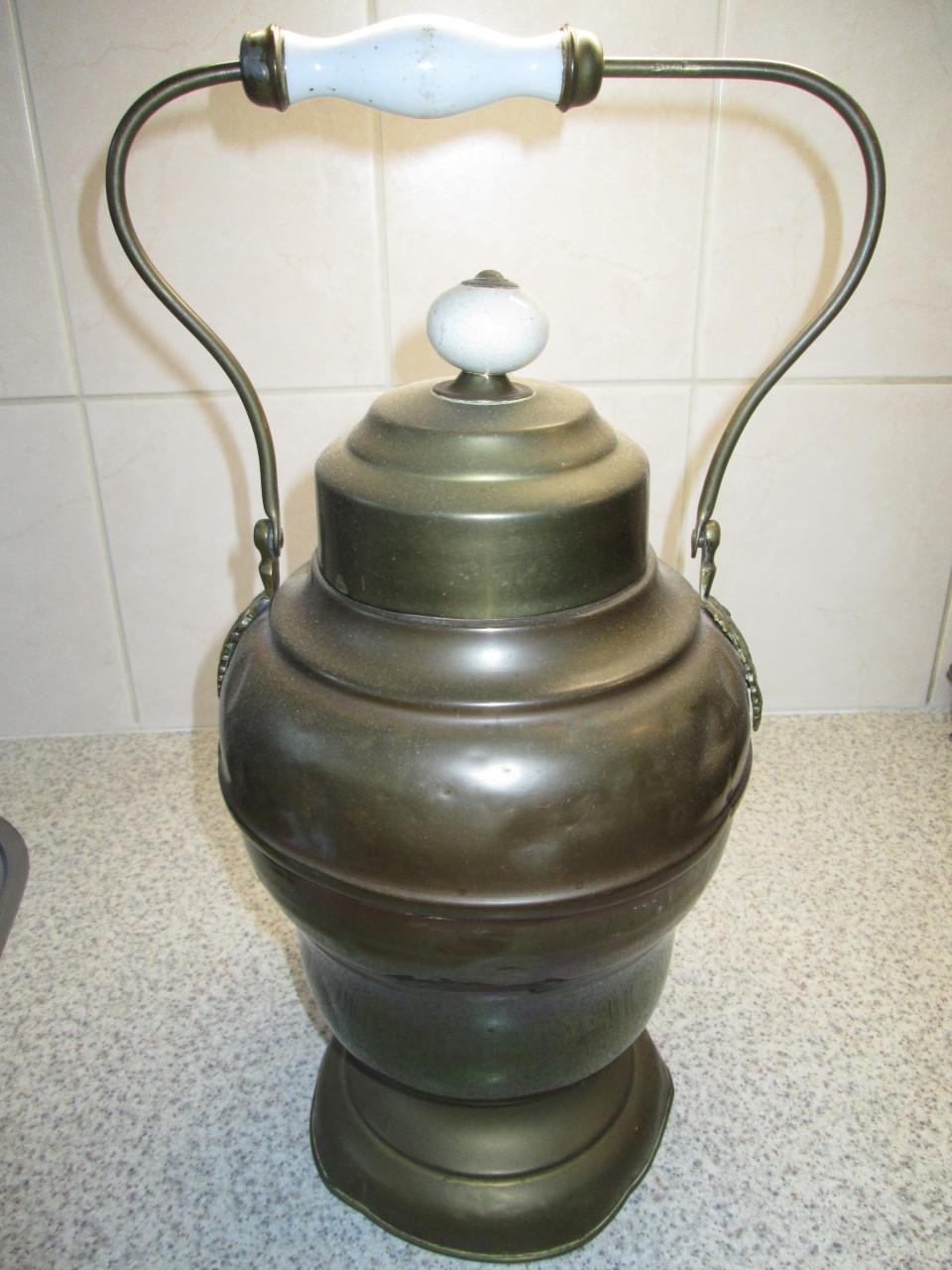 Oude koperen doofpot