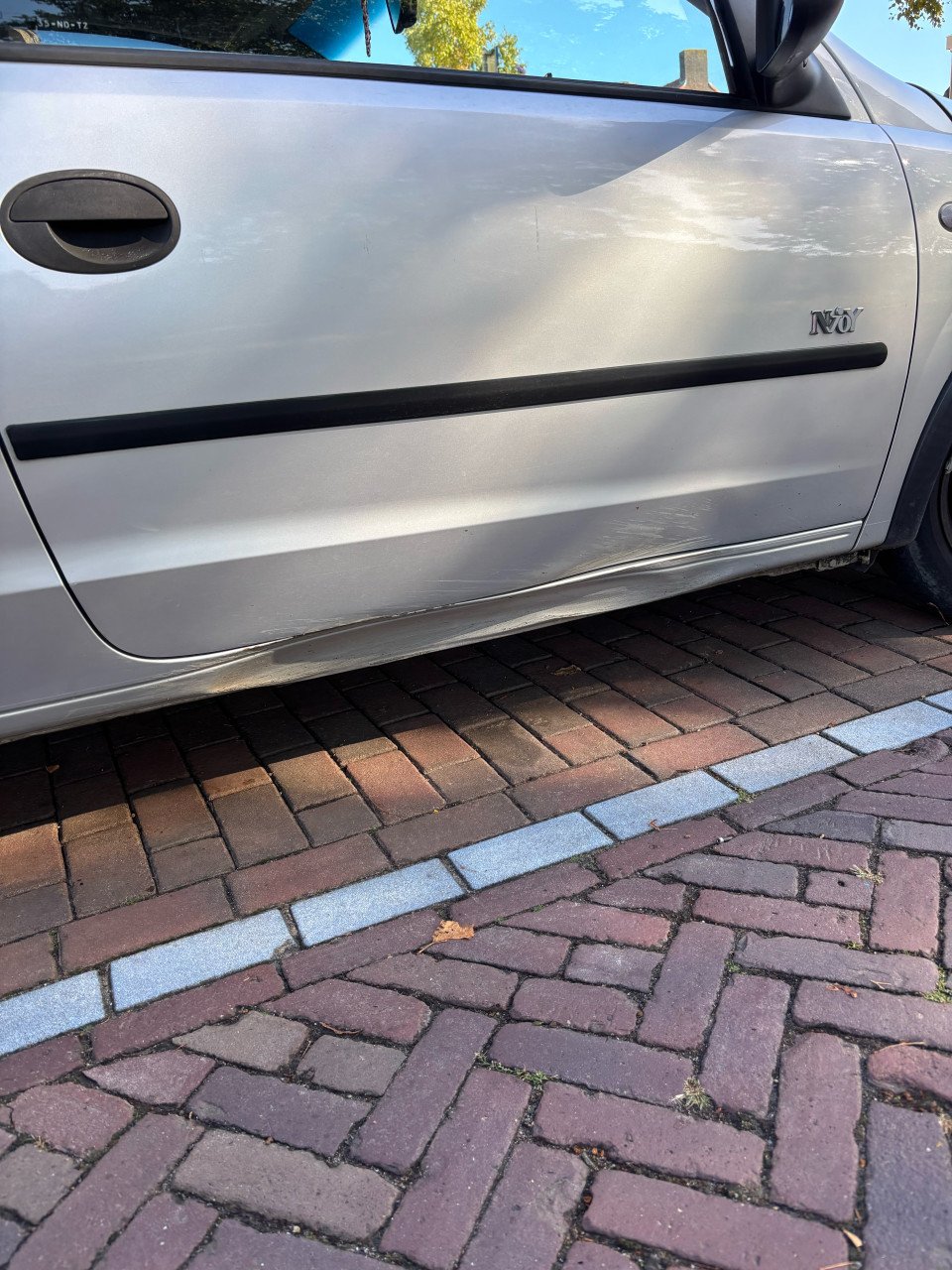 Opel Corsa 1.2 16V 3D 2003 Grijs