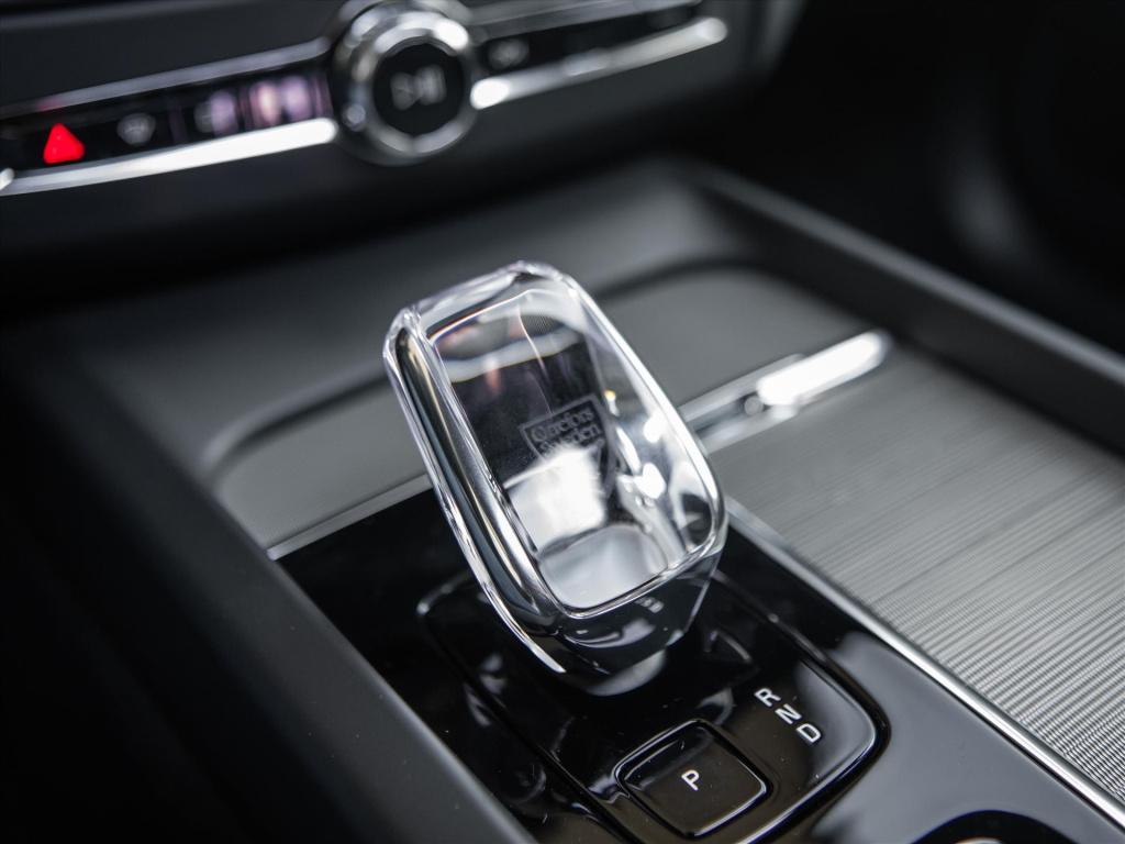 Volvo XC60 t6 plug-in hybrid 350pk aut awd plus black edition | harman kard