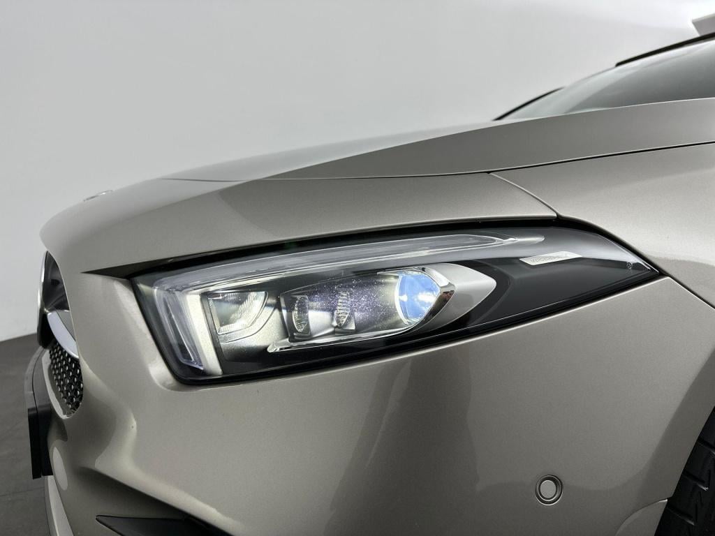 Mercedes-Benz A-Klasse 250 e amg line pano acc 360 leder