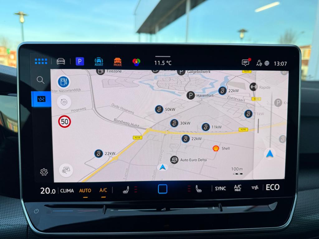 Volkswagen Golf 1.5 ehybrid 50 edition automaat , elektrische voorstoelen, 