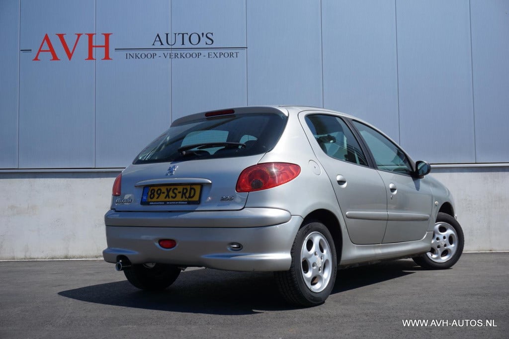 Peugeot 206 1.4 forever