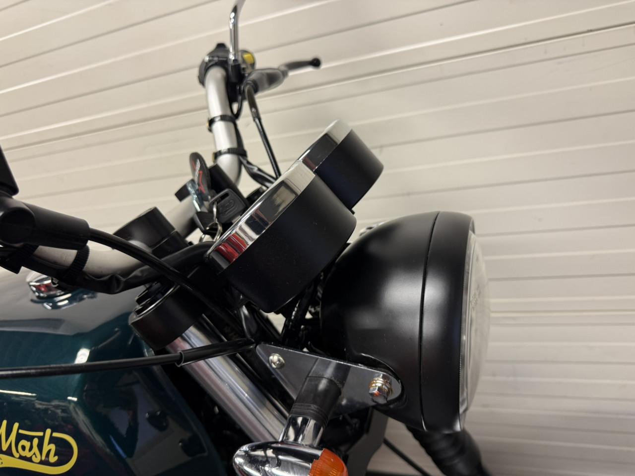 Zeer nette en jonge Mash British Seven 125!