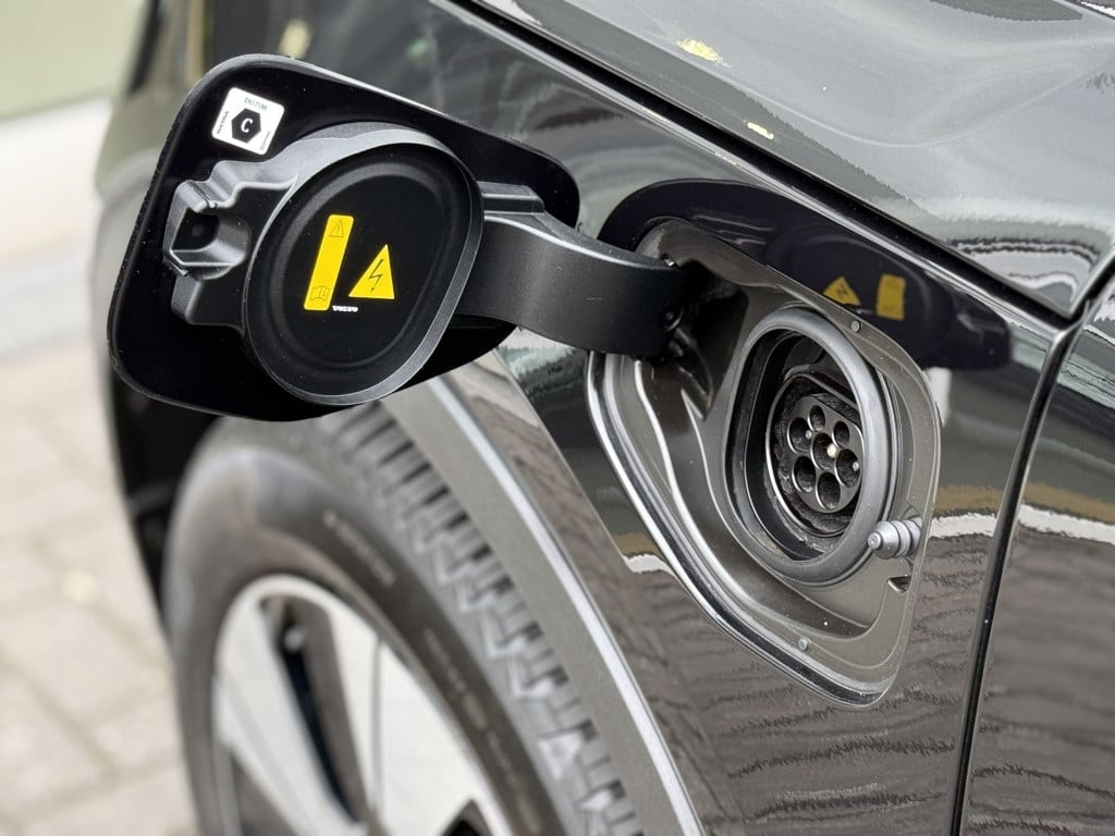Volvo XC40 t4 211pk recharge inscription exp| navi| climate| camera| dab+|