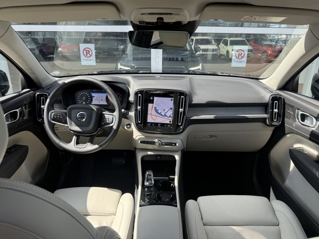 Volvo XC40 t5 262pk recharge inscription| panodak| adap.cruise| 360camera|