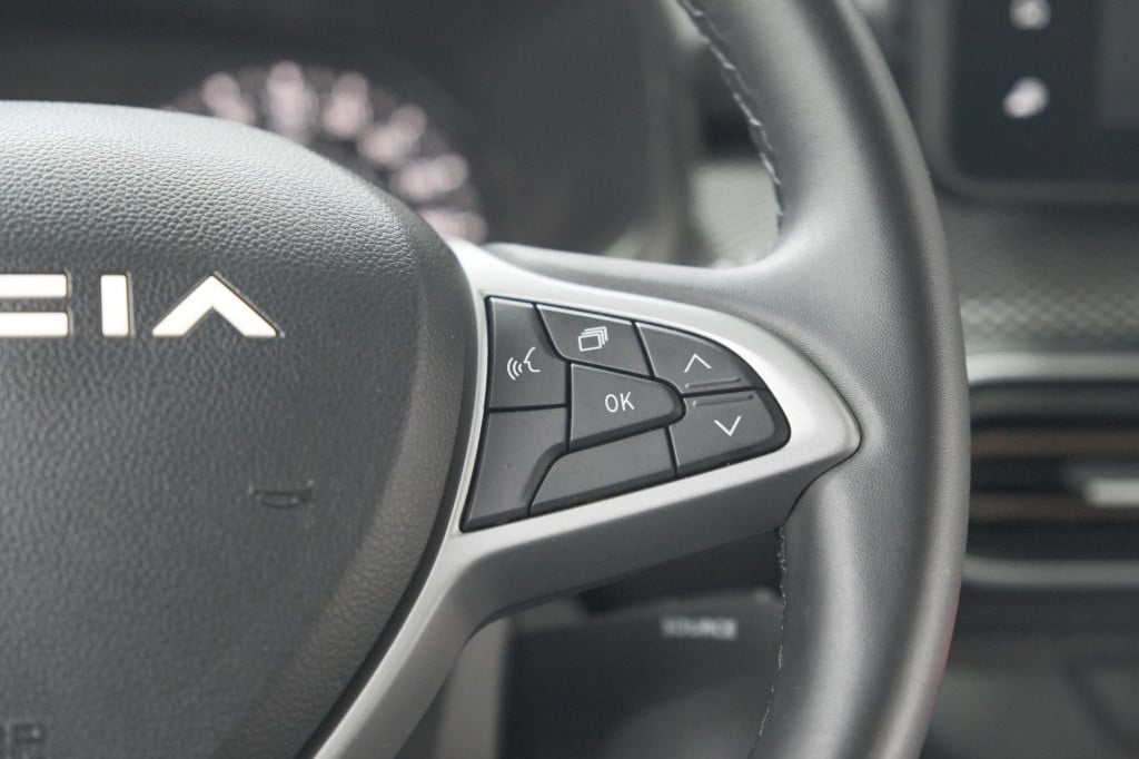 Dacia Sandero Stepway tce 90 expression | camera | dodehoekdetectie | navig