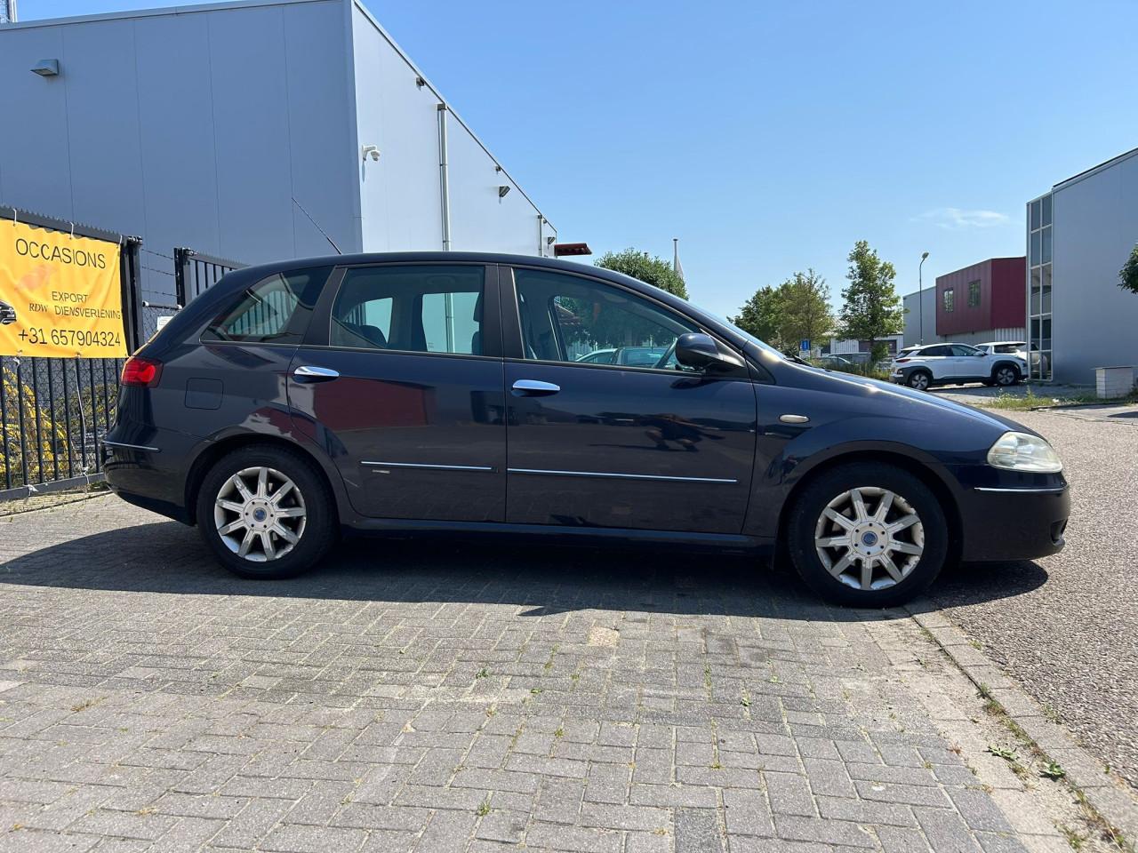 Fiat Croma 2.2- 16V Dynamic TOP AUTO/ Airco/ Cruise/ Alarm