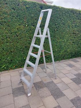 Stevige professionele Altrex trap