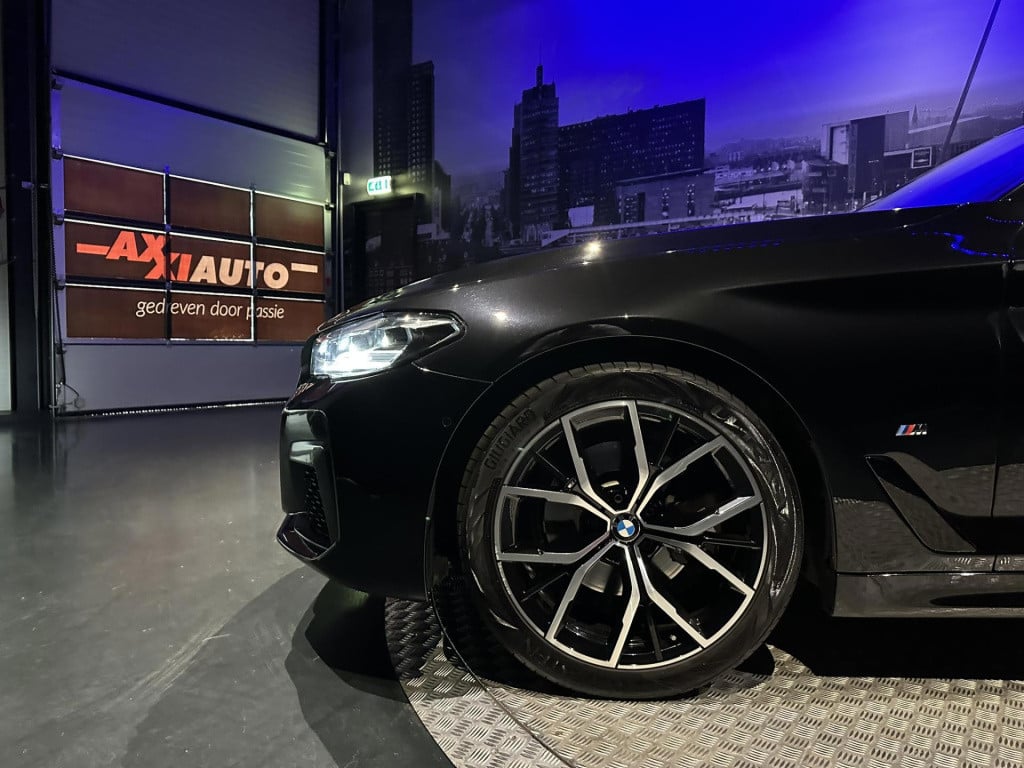 BMW 5 Serie touring 520i high executive m-pakket *camera*leer*