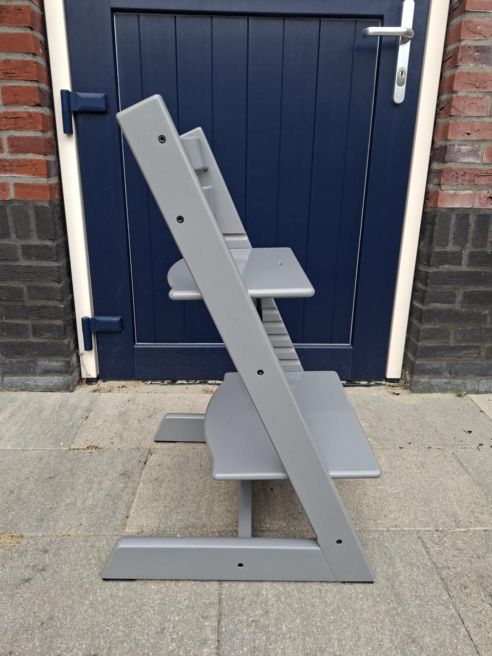 Stokke Trip Trap meegroeistoel grijs