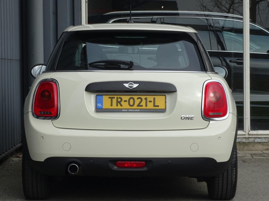 Mini 5-deurs mini 1.2 one business | bluetooth | 17" | clima