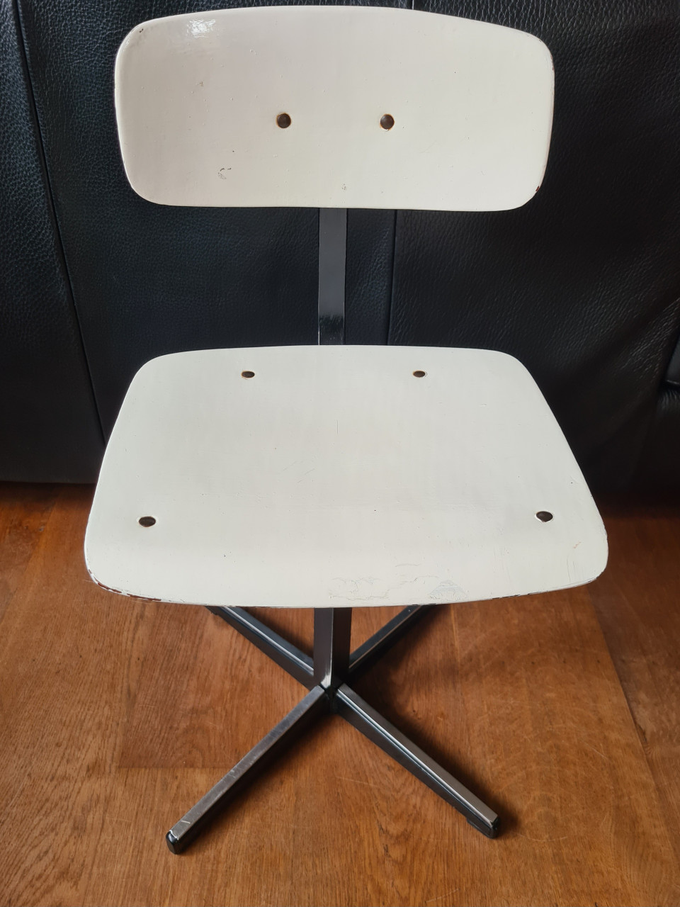 Kindertafel met stoel , setje