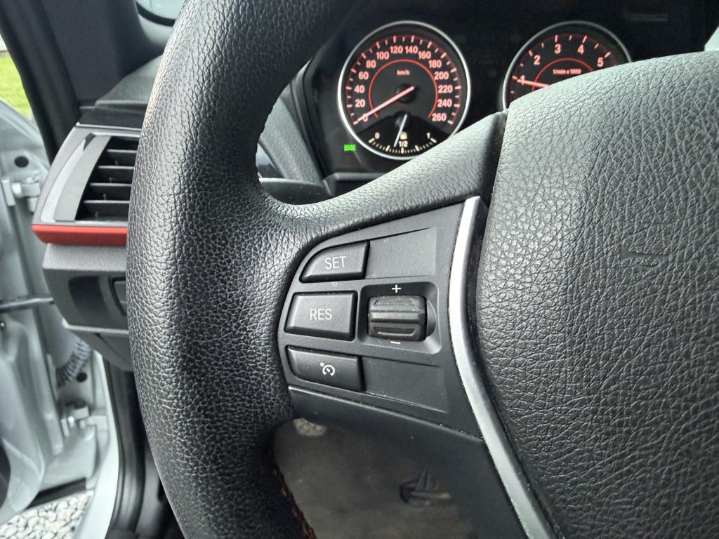 BMW 1 Serie 114i executive business+ 3-drs