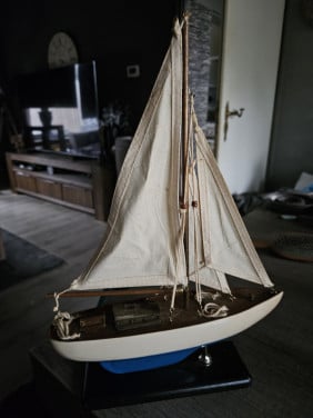 Mooi vintage zeilschip van hout in nette staat...