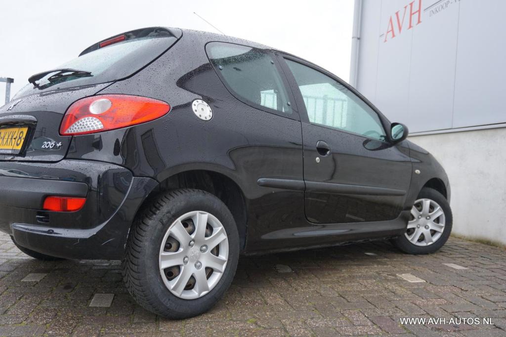 Peugeot 206 + 1.4 xs