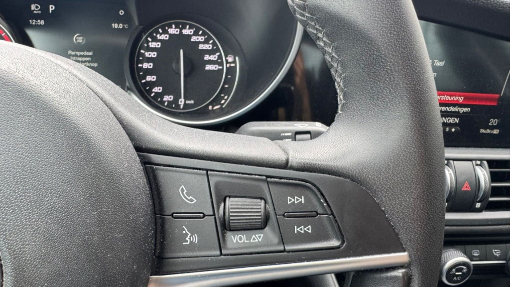 Alfa Romeo Giulia 2.0t