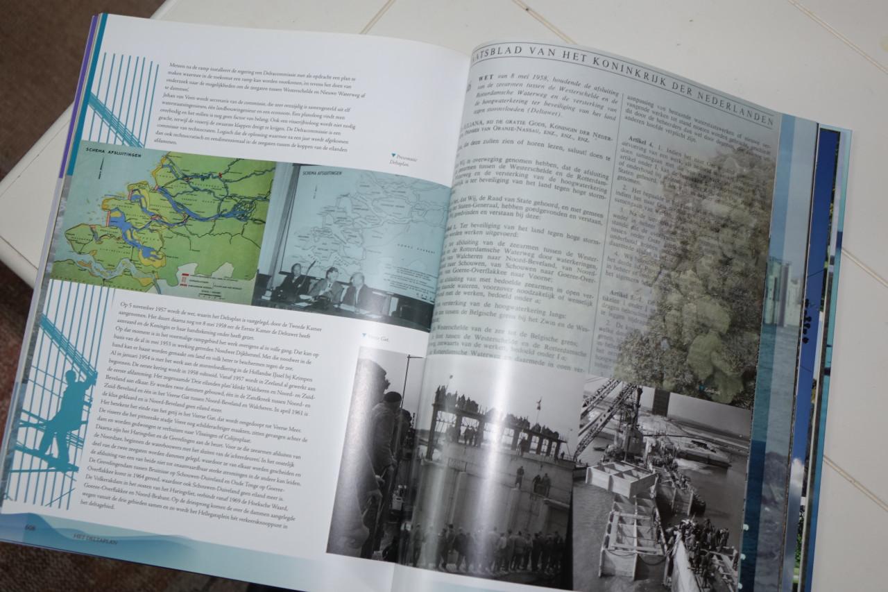 Watersnood Kees Slager boek van 5 kilo over al de dorpen van zeeland