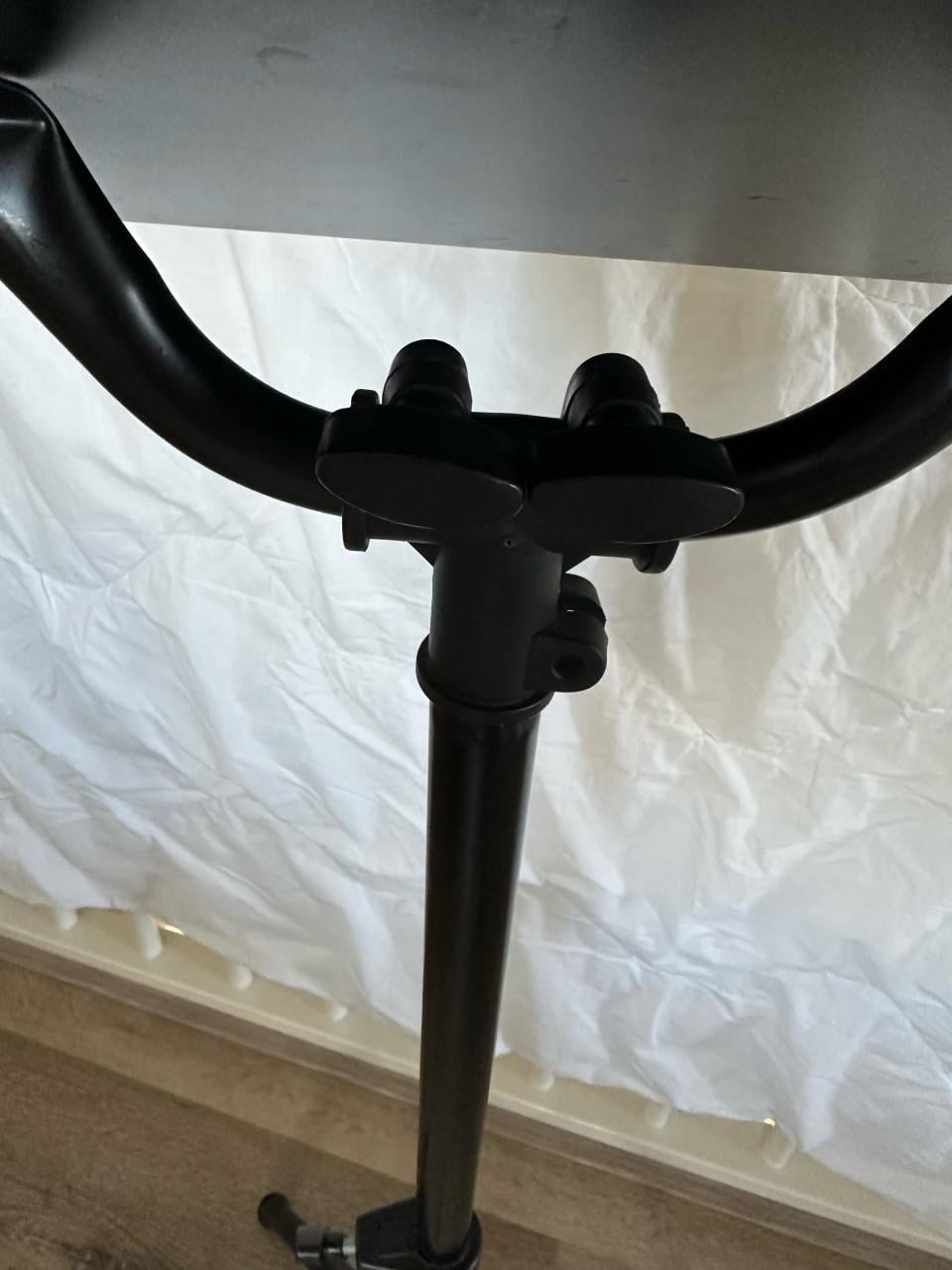 Muziekstandaard zwart