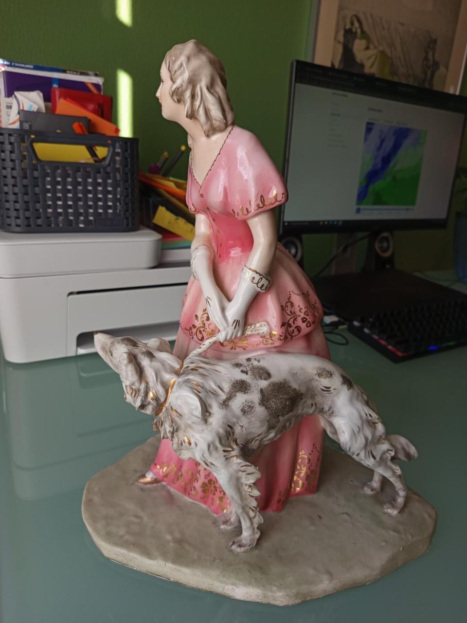 Prachtig Antiek Italiaans Porseleinen Beeld - C. Ganci - Dame met Windhond