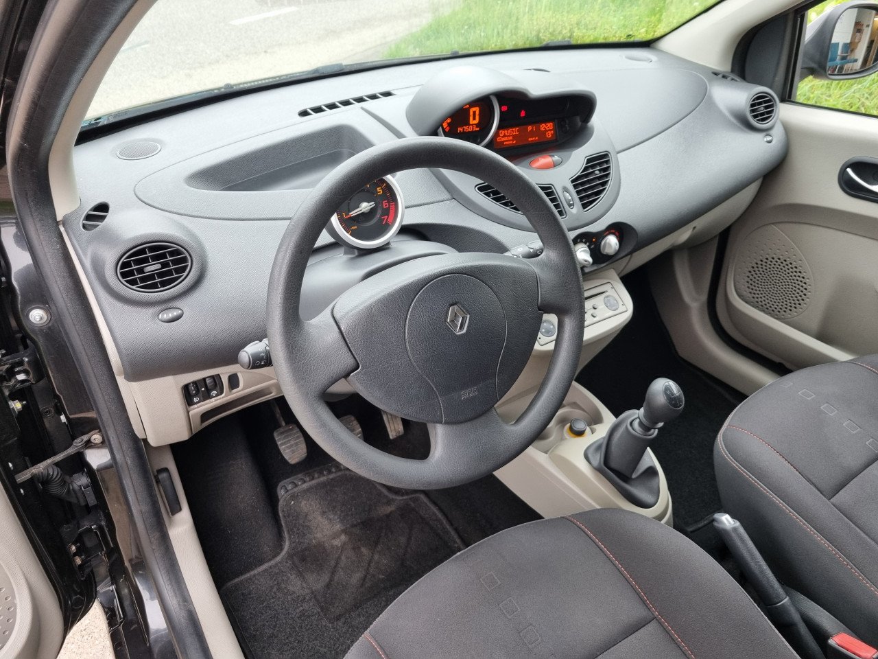 Renault Twingo 1.2- 16V Nokia