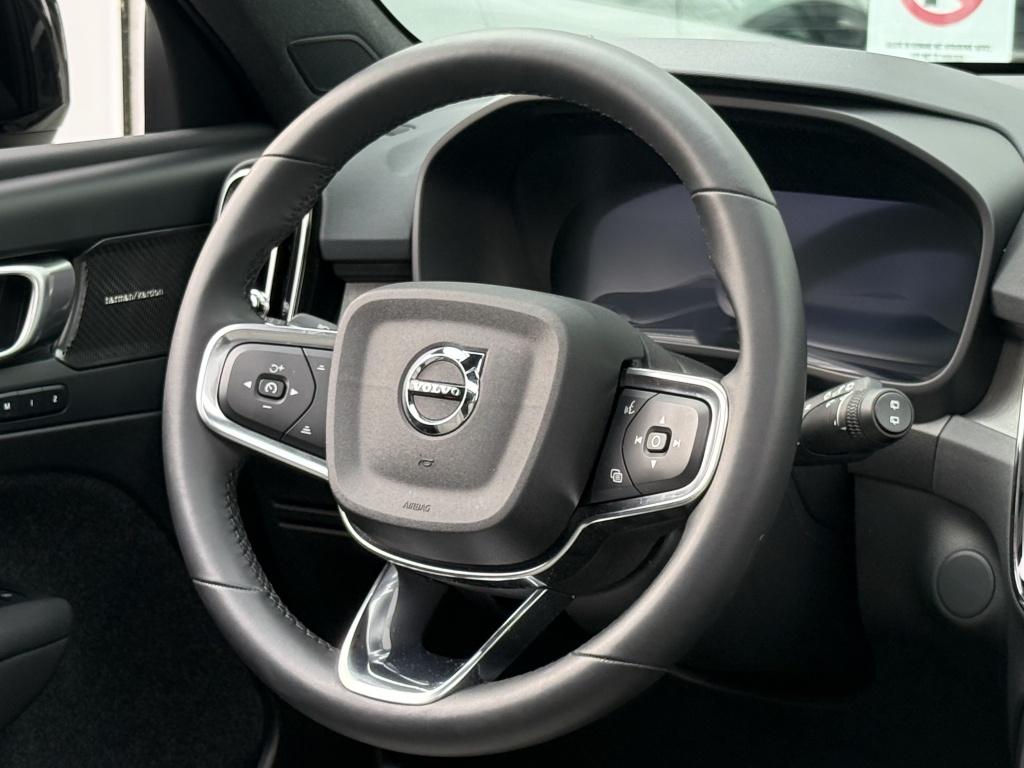 Volvo Ex40 single extended range ultra 82 kwh/252pk| full options !!