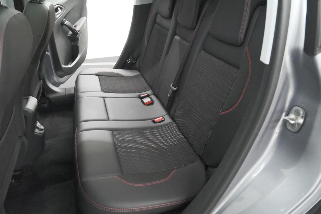 Peugeot 2008 puretech 110 eat6 gt | trekhaak | camera | panoramadak | apple