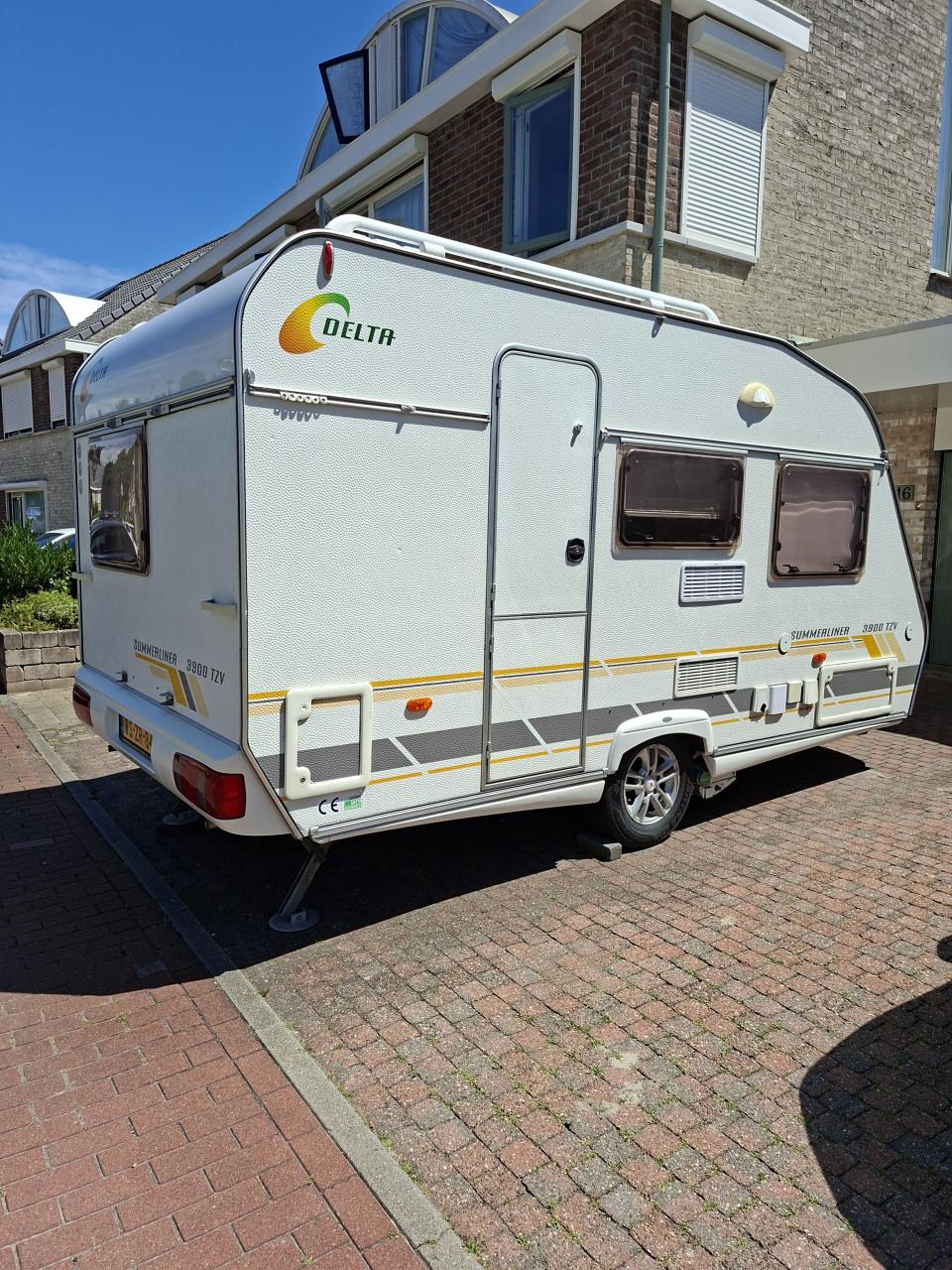 Caravan Delta summerline 403D
