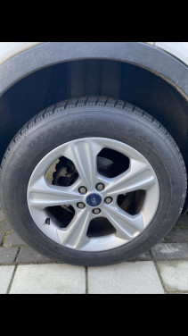 Winterbanden Ford Kuga Dunlop Energi 225/60R17