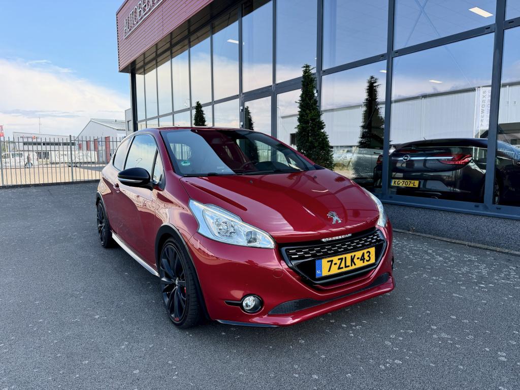Peugeot 208 1.6 e-thp gti 30th 209pk unieke uitvoering nr.159