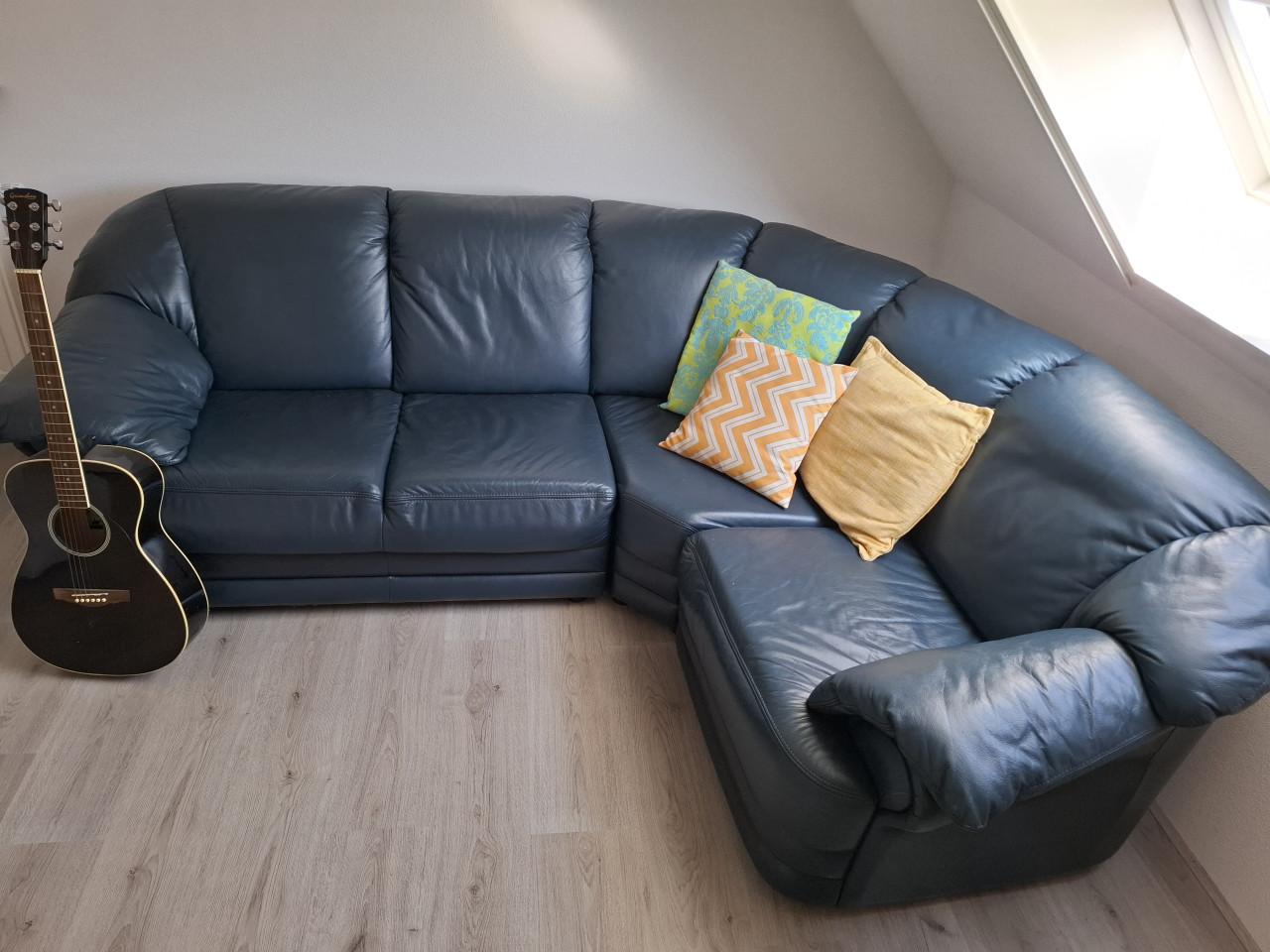 LEDER 4 OF 3 ZITS BANKSTEL (VERSTELBAAR RECHT OF HOEK)