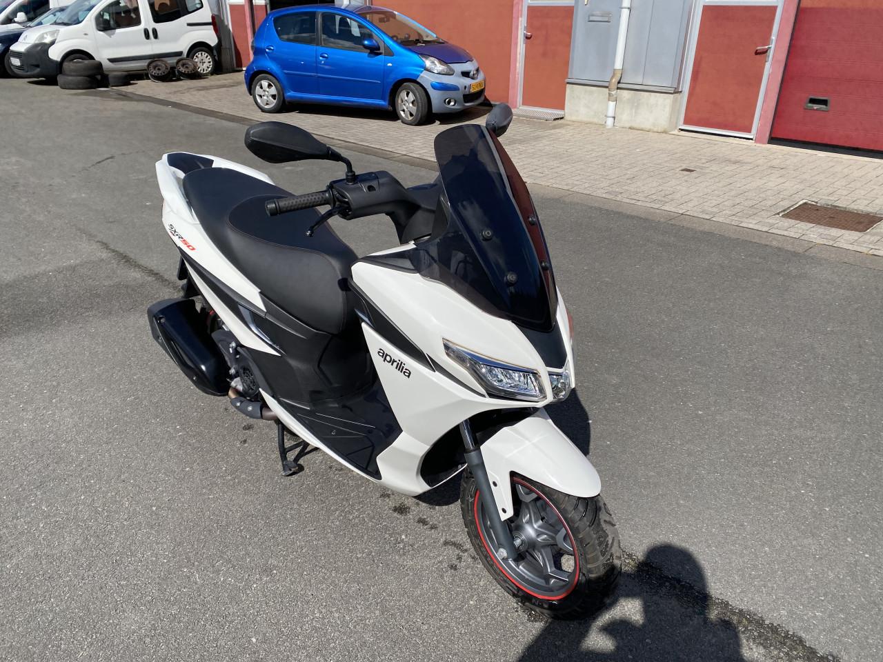 Aprilia SXR 50. 2022 in nieuwstaat!