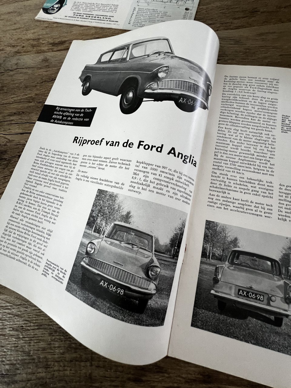 Ford Anglia autobrochure