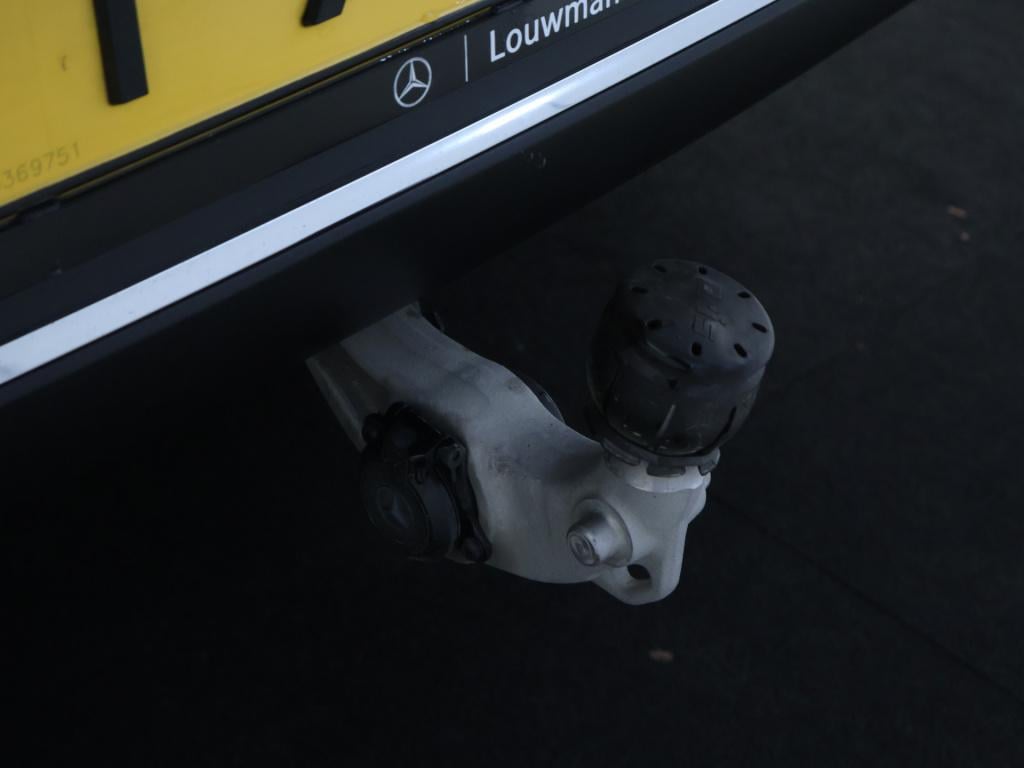 Mercedes-Benz Eqc 400 4matic luxury line 80kw | panoramadak | stoelverwarmi