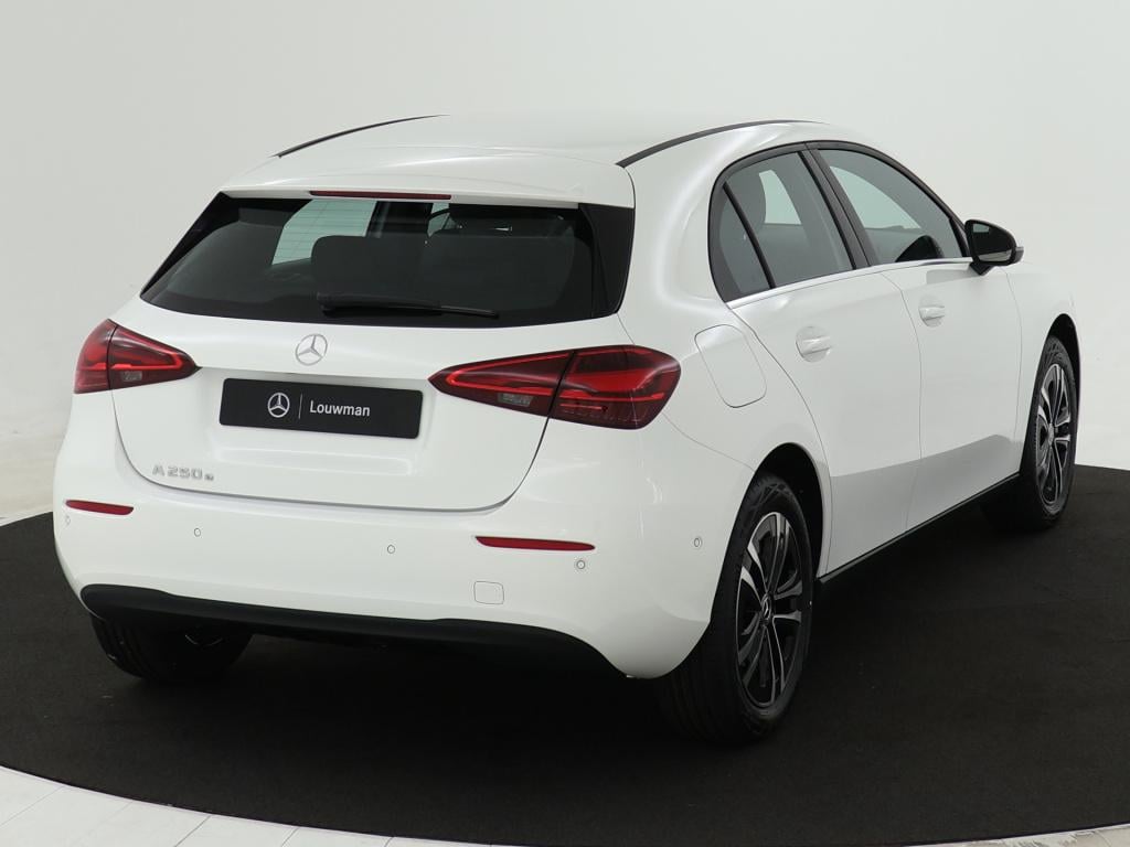 Mercedes-Benz A-Klasse 250 e star edition limited | dodehoekassistent | par