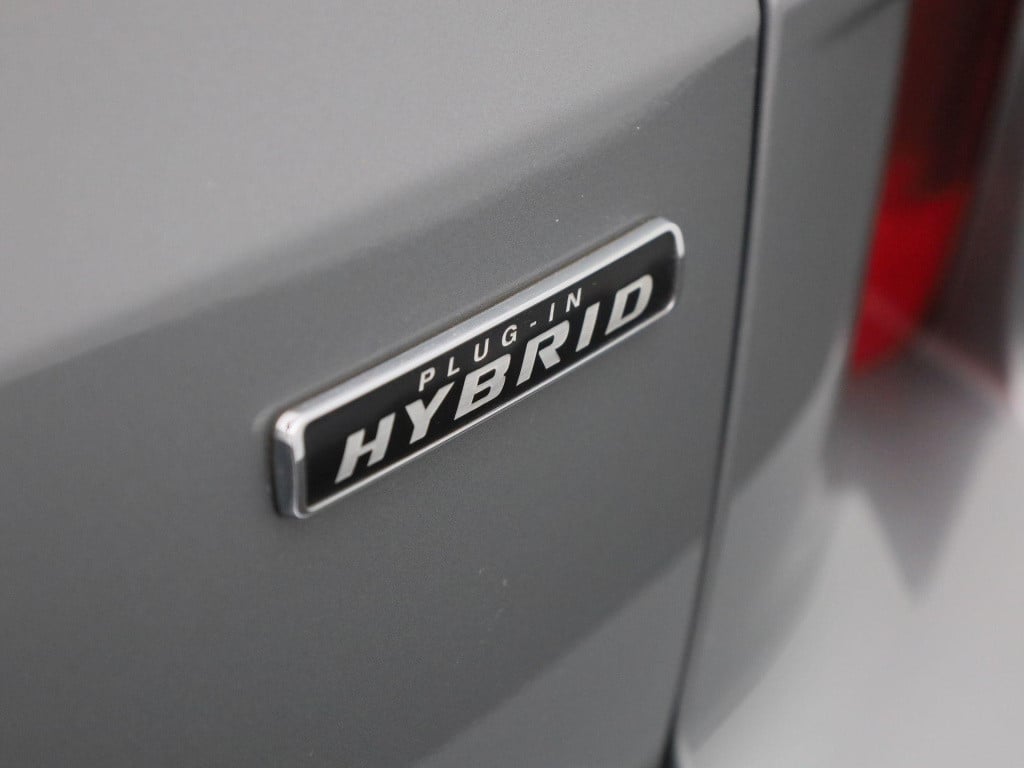 Ford Kuga 2.5 phev st-line x | automaat | lmv | parkeer sensoren | half led