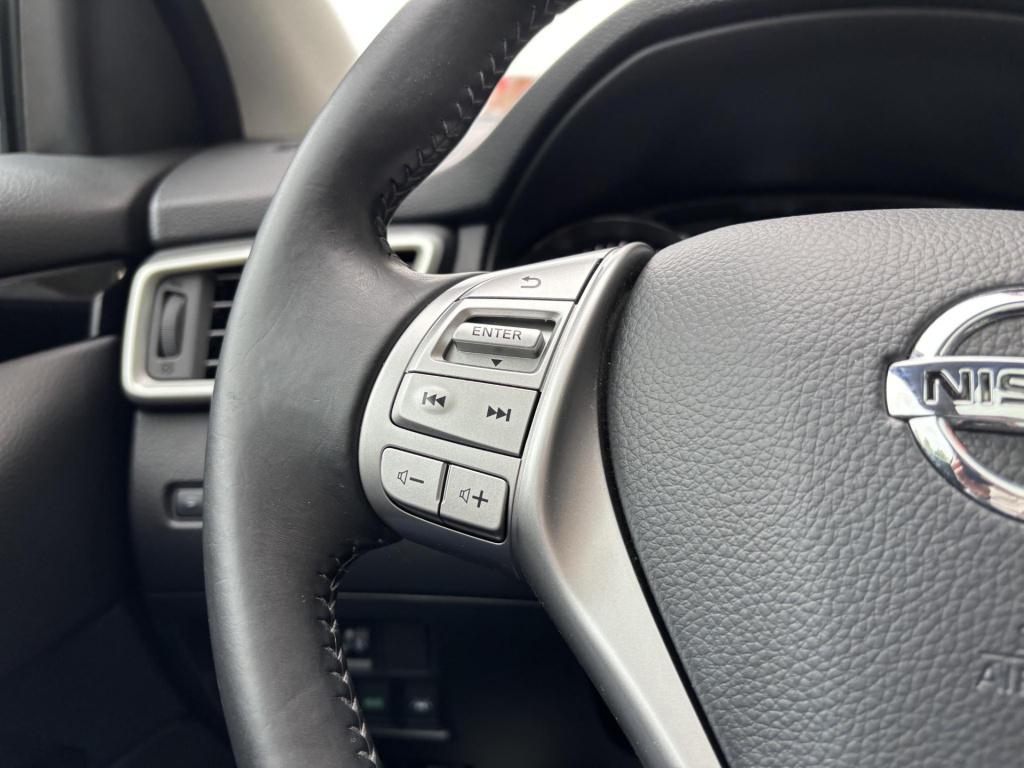 Nissan Qashqai 1.2 connect edition