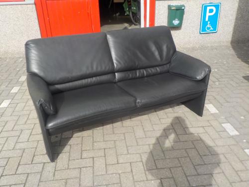 Mooie kwaliteit leren LEOLUX bank in zeer goede staat