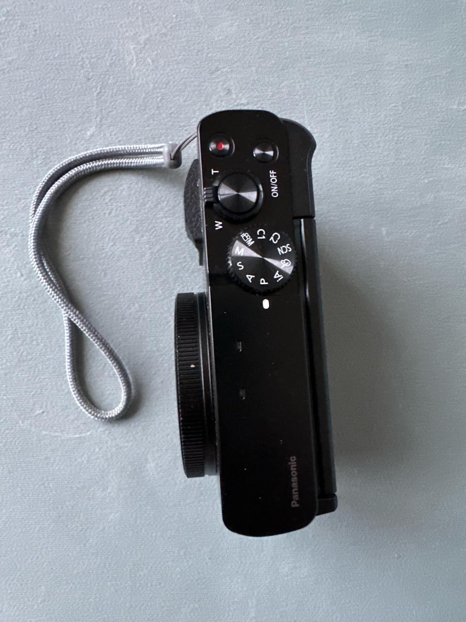 Panasonic Lumix, model DC-TZ99