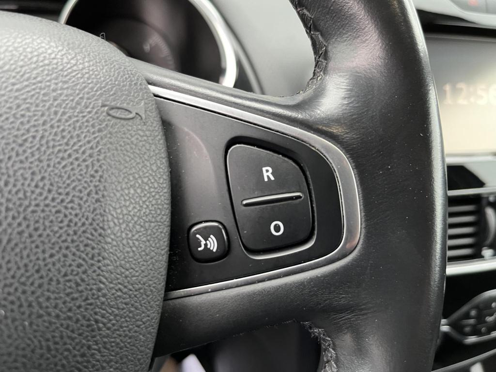 Renault Clio estate 0.9 tce intens | cruise control | airco | navigatie | p