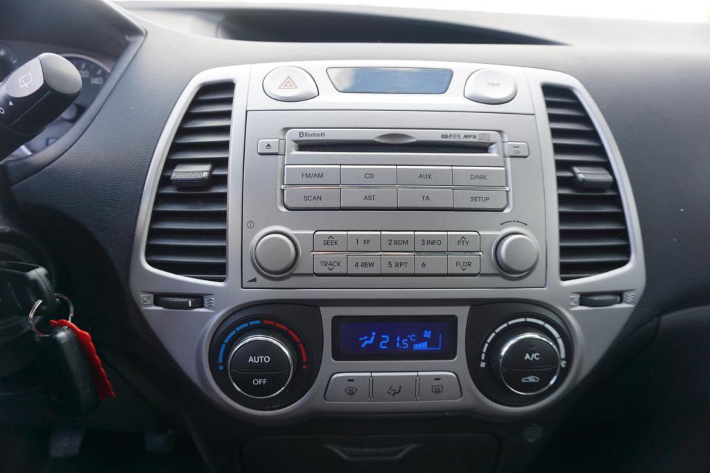 Hyundai I 20 1.2i plus climate / elektr. ramen / nap