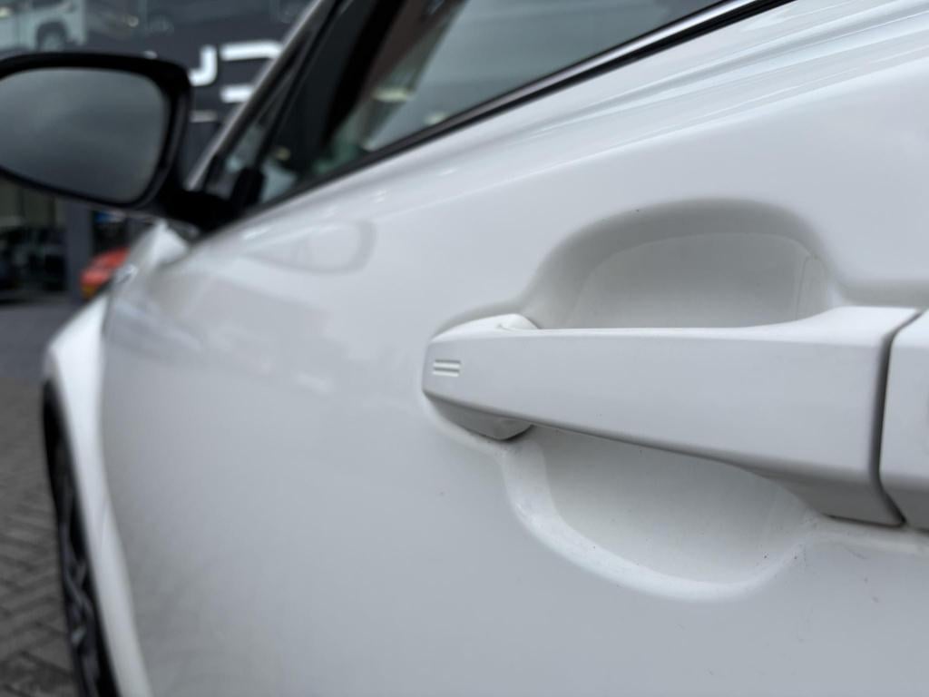 Toyota C-hr 1.8 hybrid dynamic