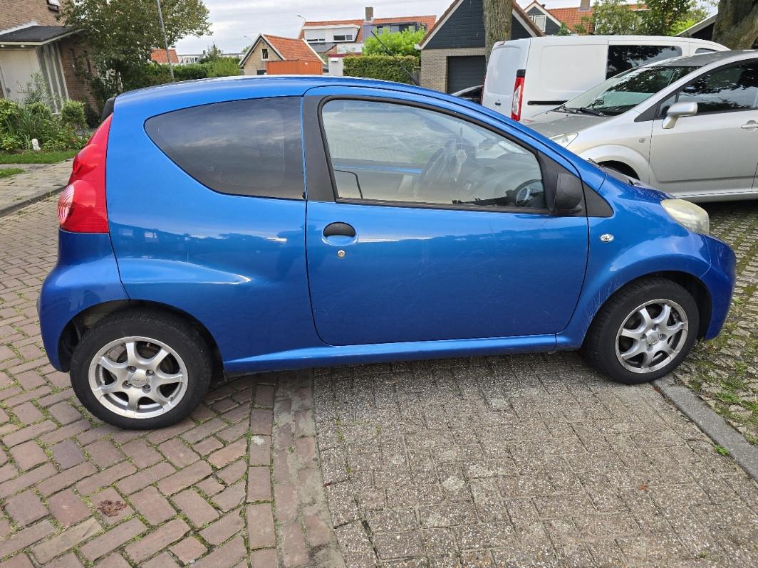 Te Koop: Peugeot 107